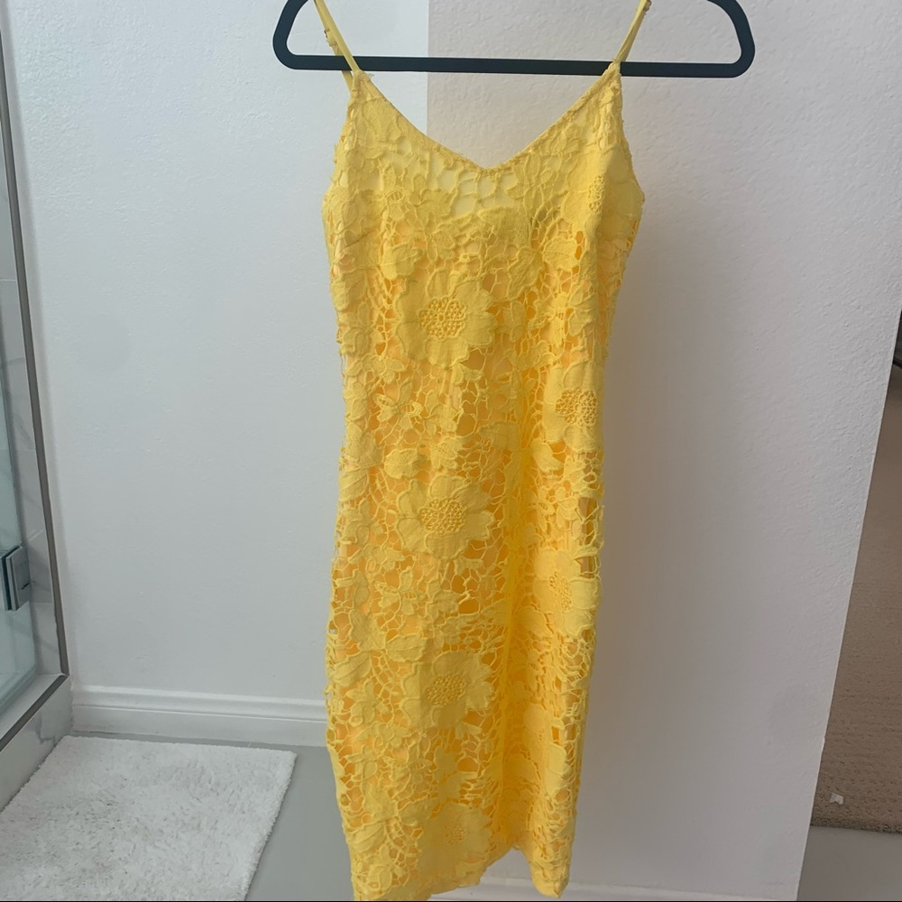 Lulus lace midi dress in yellow